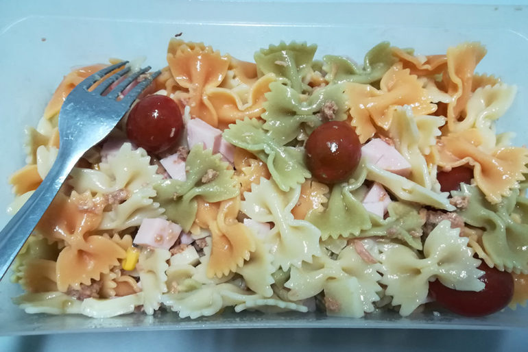 Ensalada de pasta rica rica